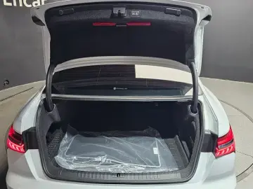 2022 Audi A6 с пробегом 44 406 км