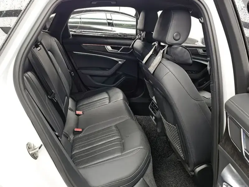 2020 Audi A6 с пробегом 104 841 км
