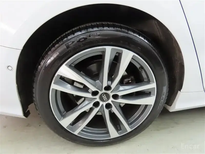 2021 Audi A6 с пробегом 49 133 км