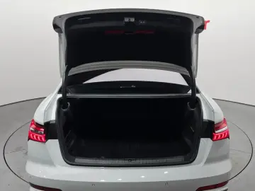 2021 Audi A6 с пробегом 83 818 км