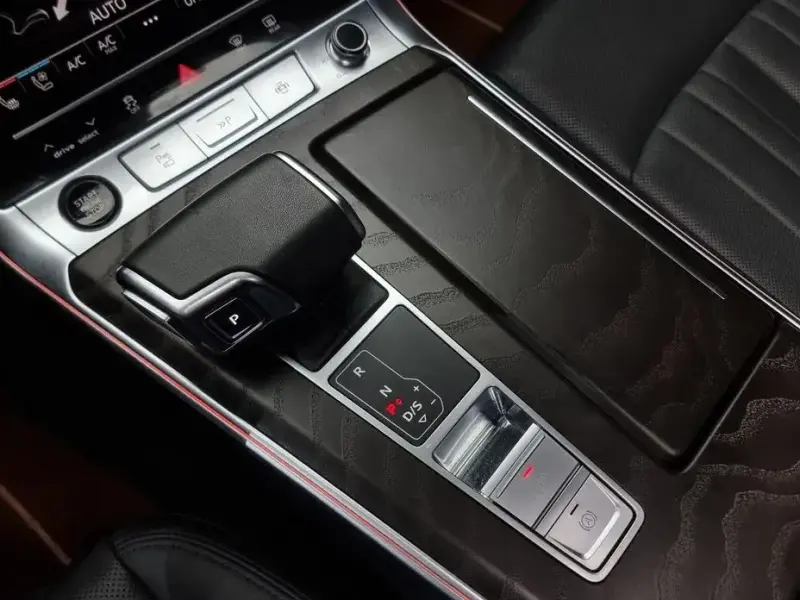 2022 Audi A6 с пробегом 30 346 км