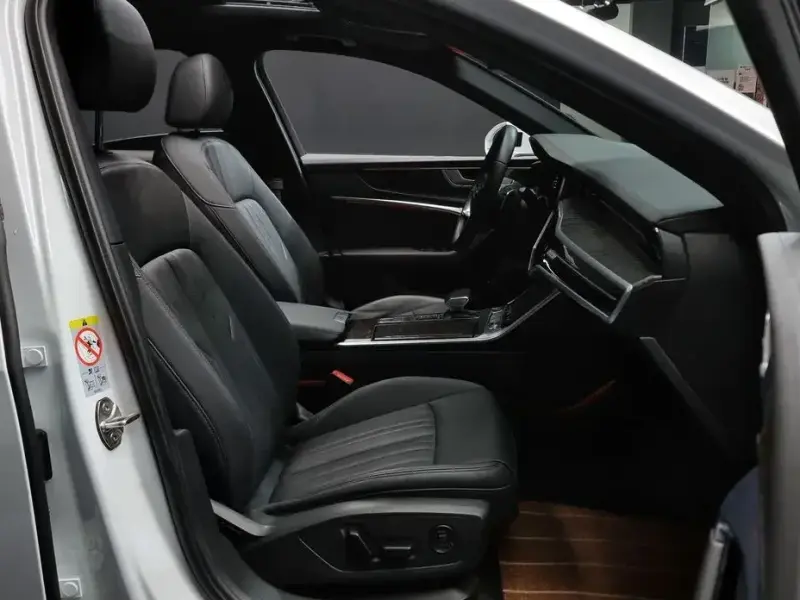 2022 Audi A6 с пробегом 30 346 км