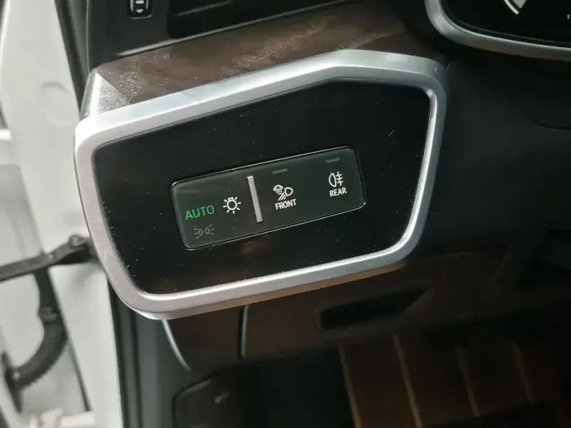 2022 Audi A6 с пробегом 30 346 км