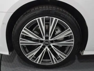2022 Audi A6 с пробегом 62 077 км