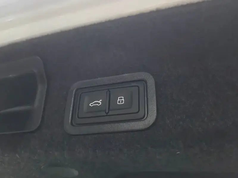 2022 Audi A6 с пробегом 62 077 км