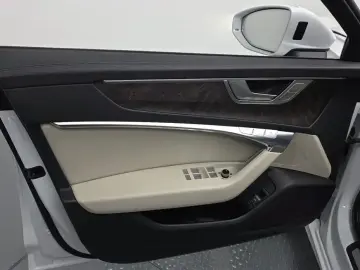 2022 Audi A6 с пробегом 62 077 км