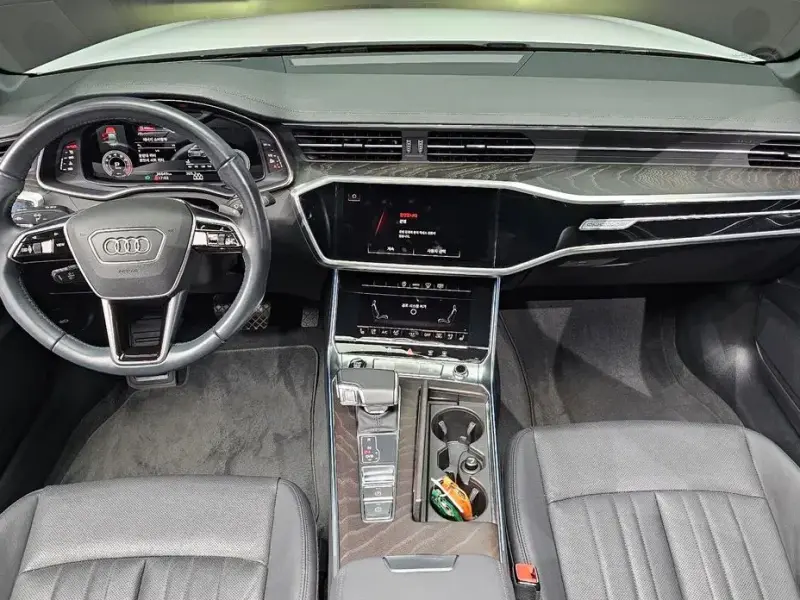 2021 Audi A6 с пробегом 36 649 км