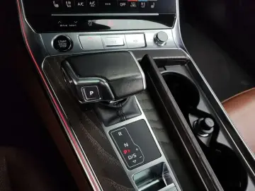 2022 Audi A6 с пробегом 81 066 км