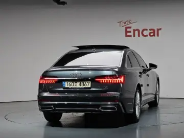 2021 Audi A6 с пробегом 35 972 км