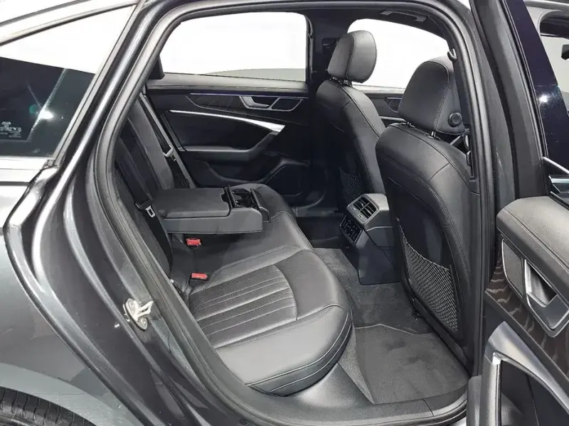 2021 Audi A6 с пробегом 35 972 км