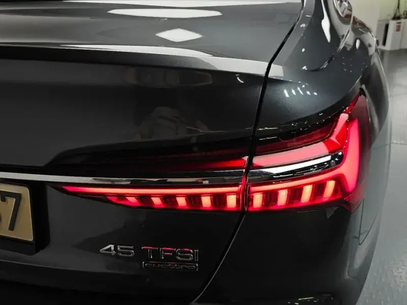 2021 Audi A6 с пробегом 35 972 км