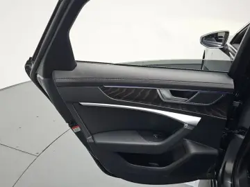 2021 Audi A6 с пробегом 35 972 км