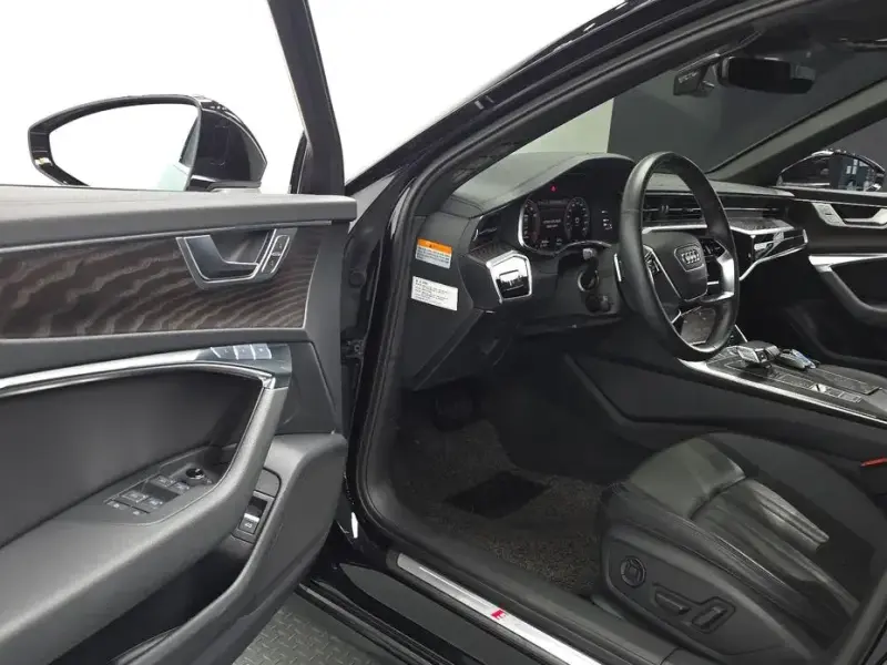 2022 Audi A6 с пробегом 38 058 км