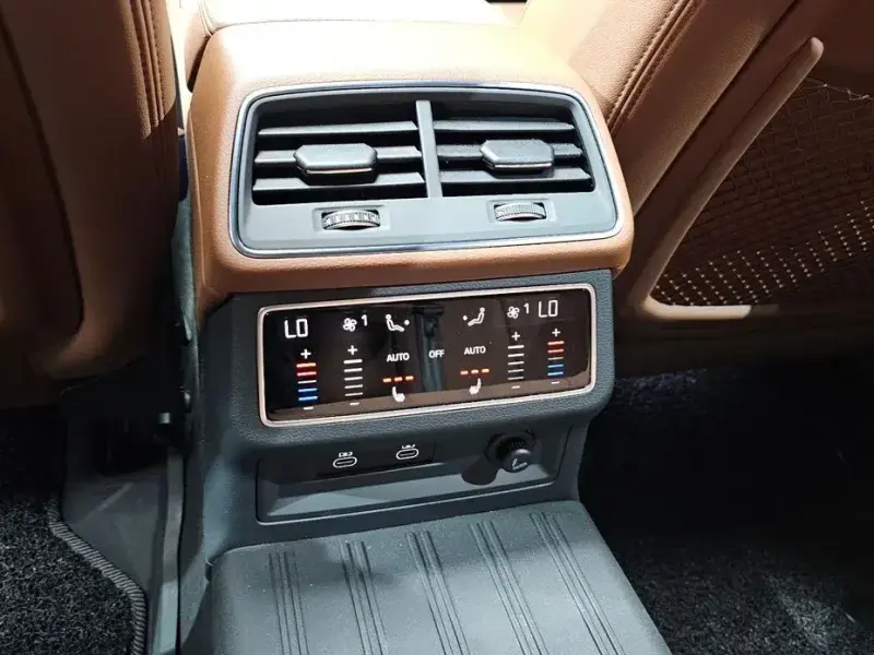 2023 Audi A6 с пробегом 27 092 км