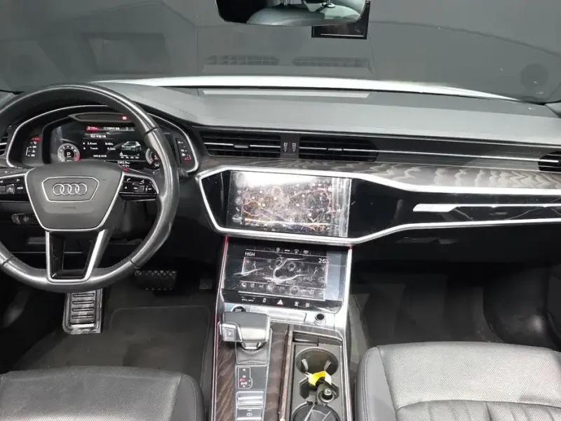 2021 Audi A6 с пробегом 55 338 км