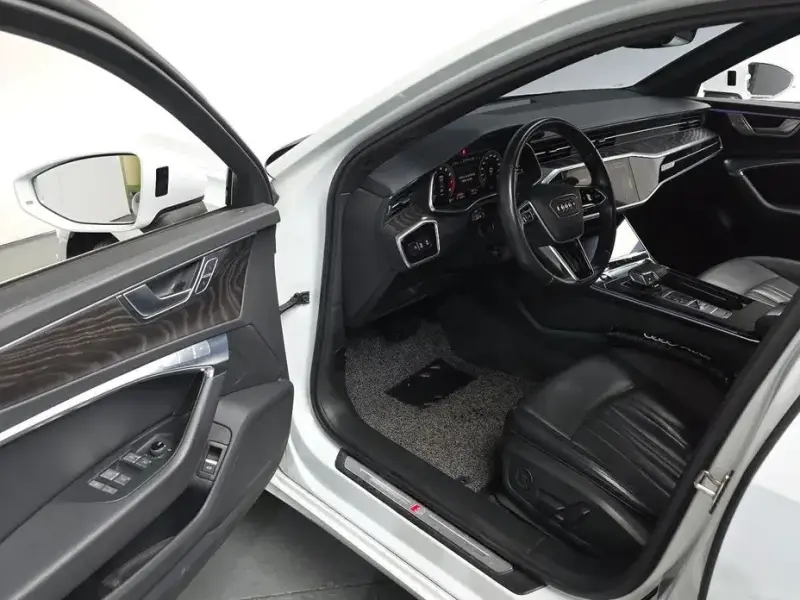 2021 Audi A6 с пробегом 89 559 км