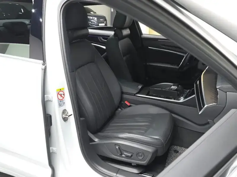 2021 Audi A6 с пробегом 89 559 км