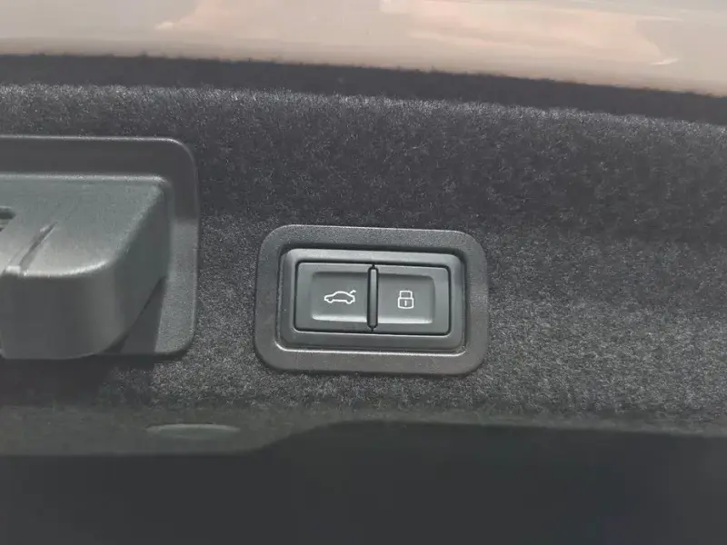 2021 Audi A6 с пробегом 89 559 км