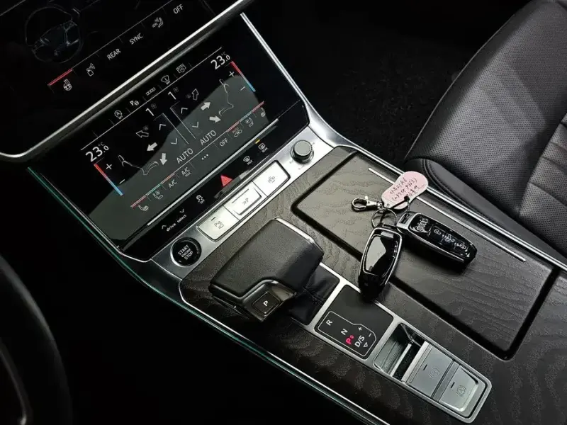 2023 Audi A6 с пробегом 24 562 км