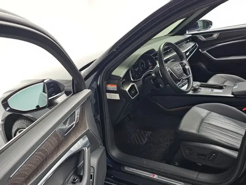 2023 Audi A6 с пробегом 24 562 км