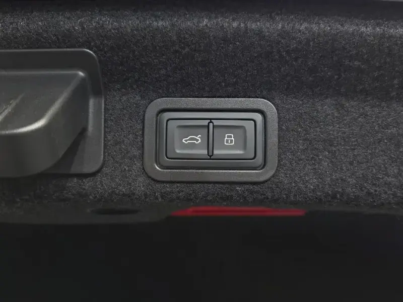2023 Audi A6 с пробегом 73 057 км