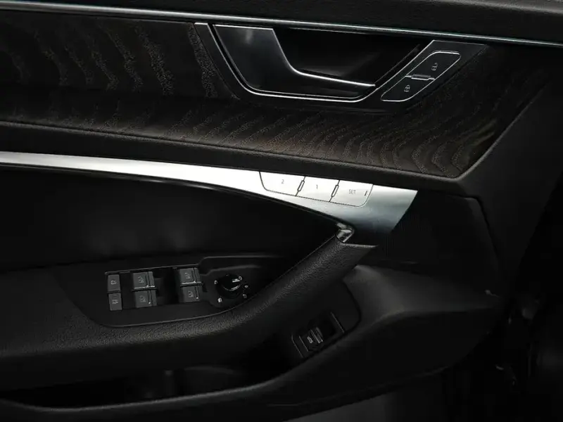 2023 Audi A6 с пробегом 24 562 км