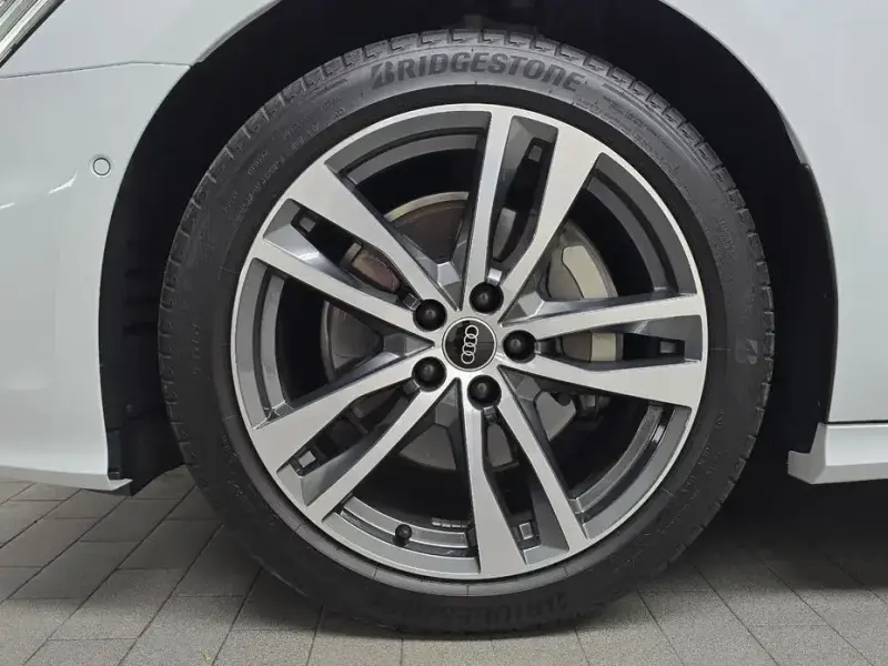 2023 Audi A6 с пробегом 37 727 км