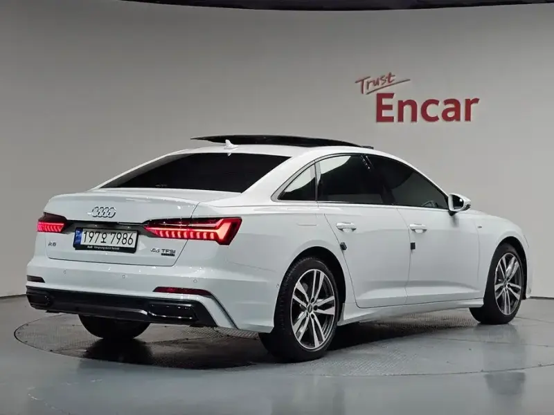 2023 Audi A6 с пробегом 34 371 км