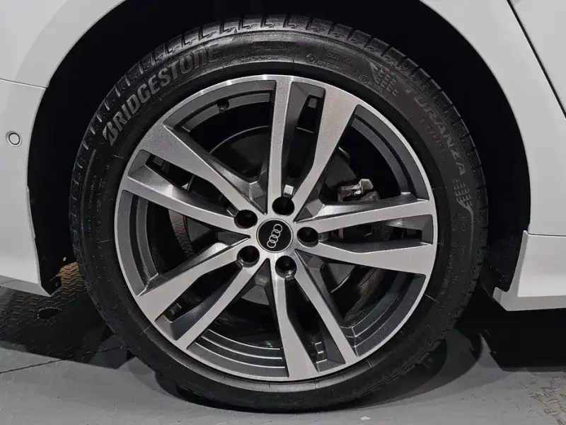 2023 Audi A6 с пробегом 34 371 км