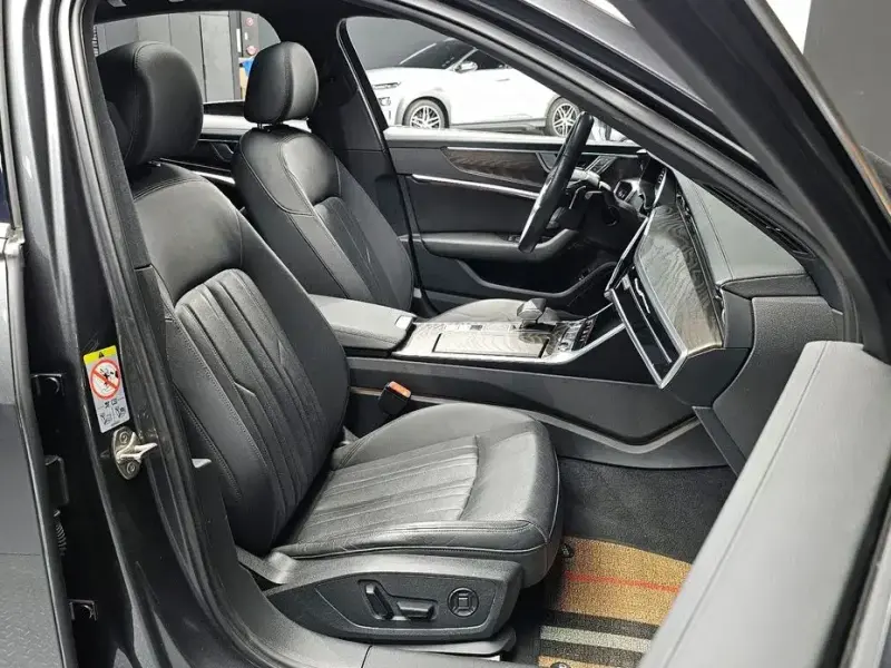 2022 Audi A6 с пробегом 98 226 км