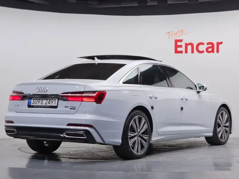 2023 Audi A6 с пробегом 15 702 км