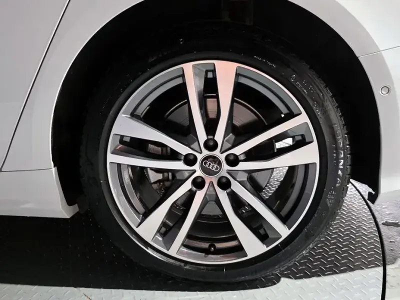 2023 Audi A6 с пробегом 21 560 км