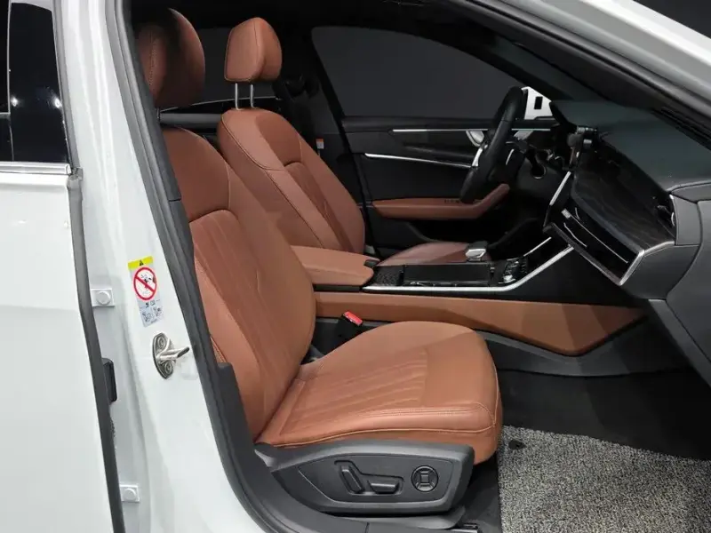 2023 Audi A6 с пробегом 21 560 км