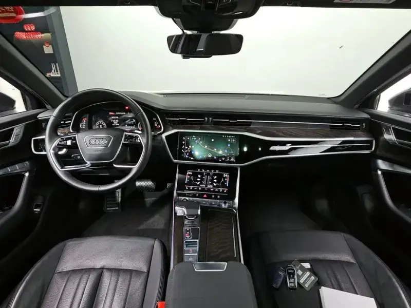 2021 Audi A6 с пробегом 33 828 км