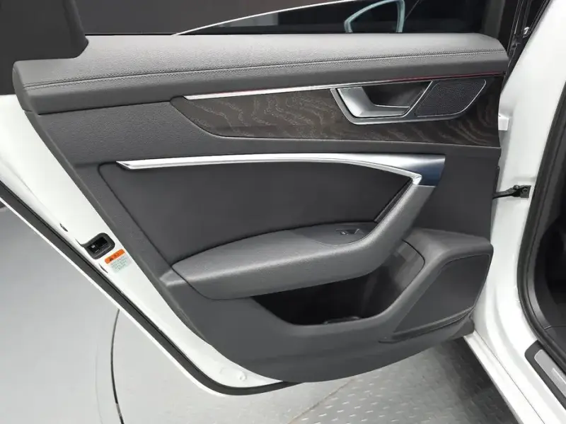 2021 Audi A6 с пробегом 31 830 км