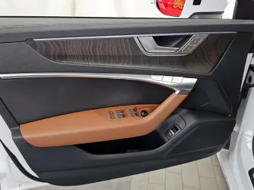 2023 Audi A6 с пробегом 29 542 км