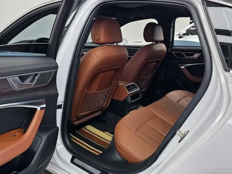 2023 Audi A6 с пробегом 29 542 км