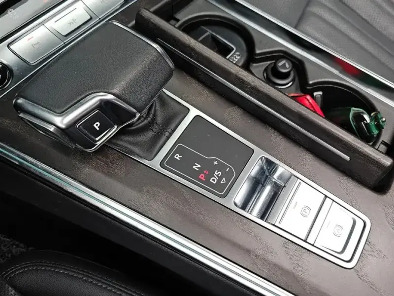 2023 Audi A6 с пробегом 45 561 км