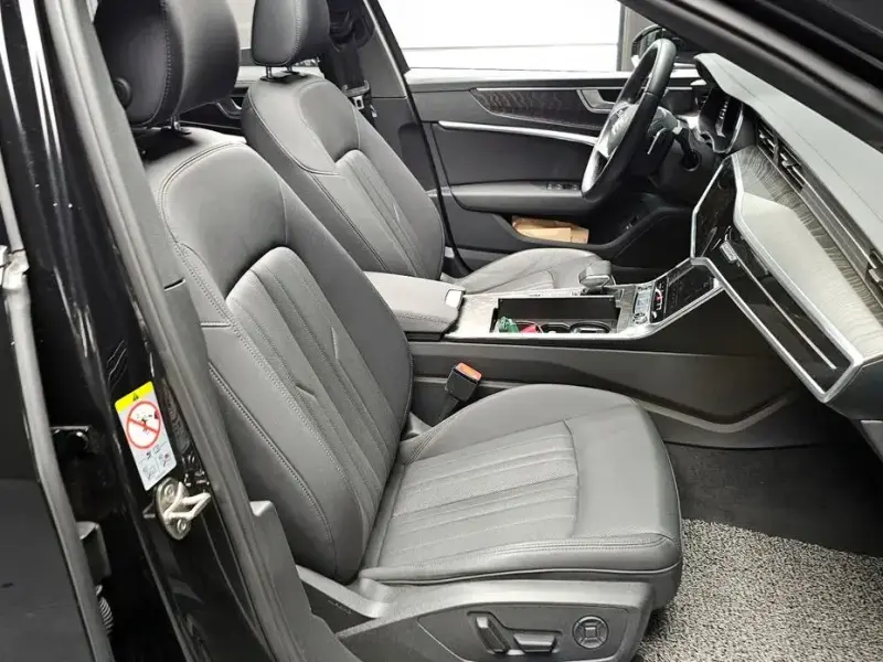 2023 Audi A6 с пробегом 45 561 км