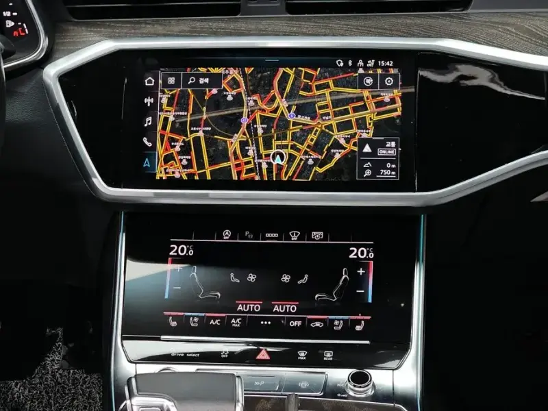 2023 Audi A6 с пробегом 45 561 км