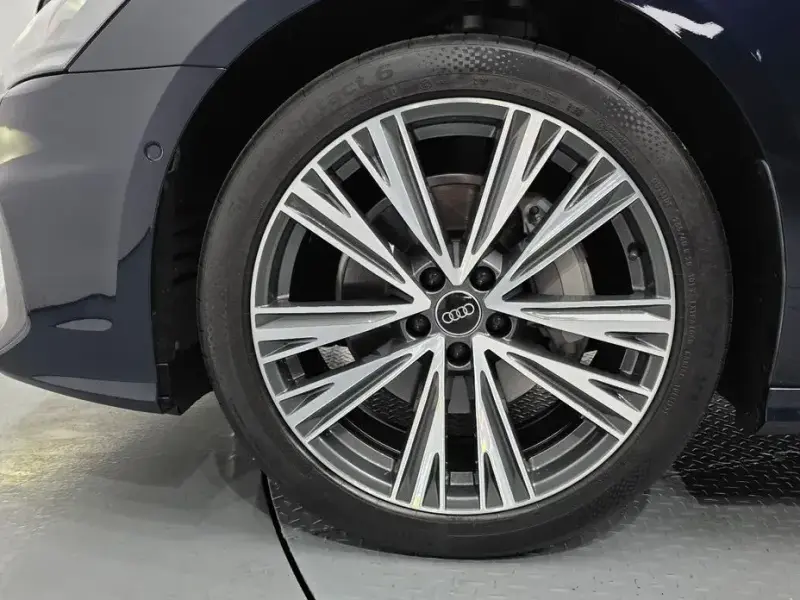 2022 Audi A6 с пробегом 10 741 км
