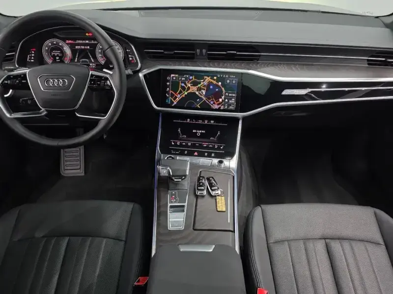 2022 Audi A6 с пробегом 10 741 км