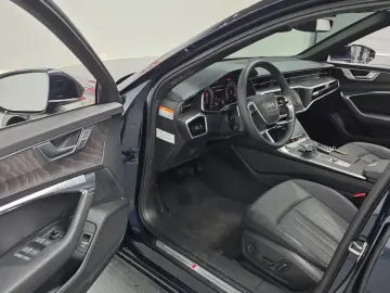 2022 Audi A6 с пробегом 10 741 км