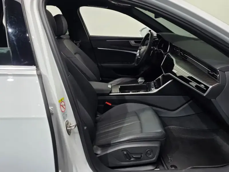 2022 Audi A6 с пробегом 72 997 км