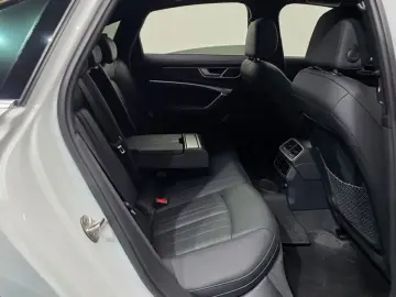 2022 Audi A6 с пробегом 72 997 км