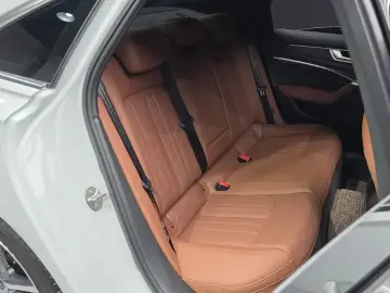 2023 Audi A6 с пробегом 10 869 км