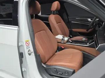 2023 Audi A6 с пробегом 10 869 км