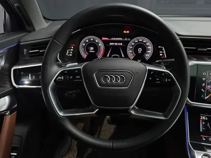 2023 Audi A6 с пробегом 10 869 км