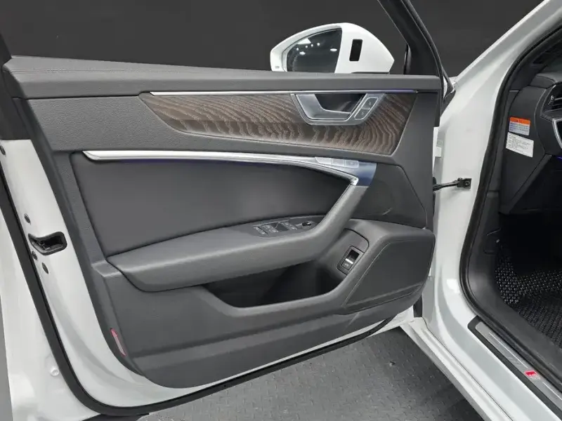 2021 Audi A6 с пробегом 45 658 км