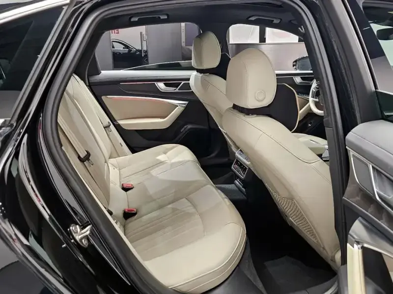 2023 Audi A6 с пробегом 45 109 км